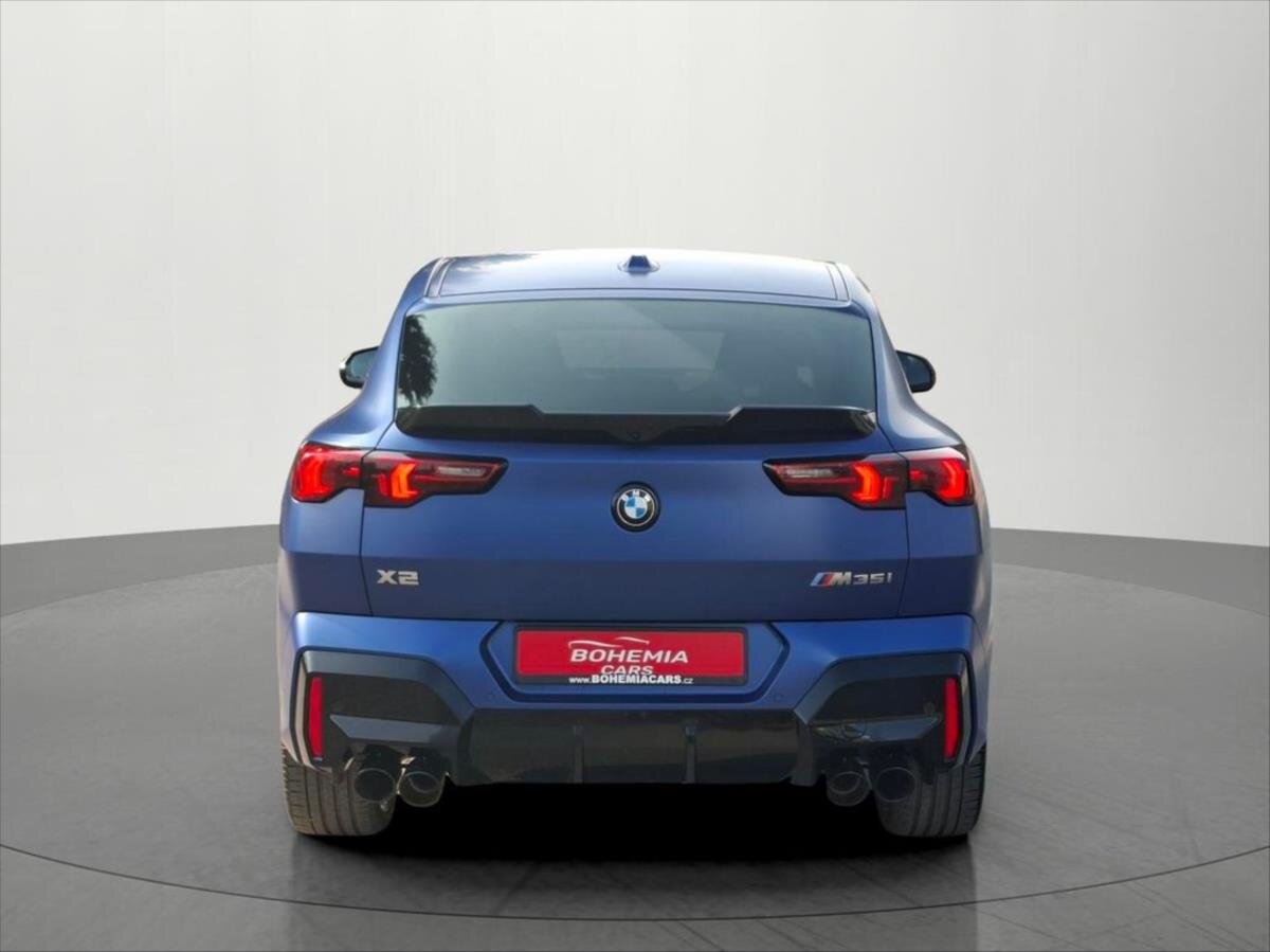 BMW X2 SUV / Terénní 2,0 l 221 kw