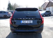 Volvo XC90 SUV / Terénní 2,0 l 228 kw