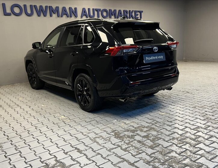Toyota RAV4 SUV 2,5 l 131 kw