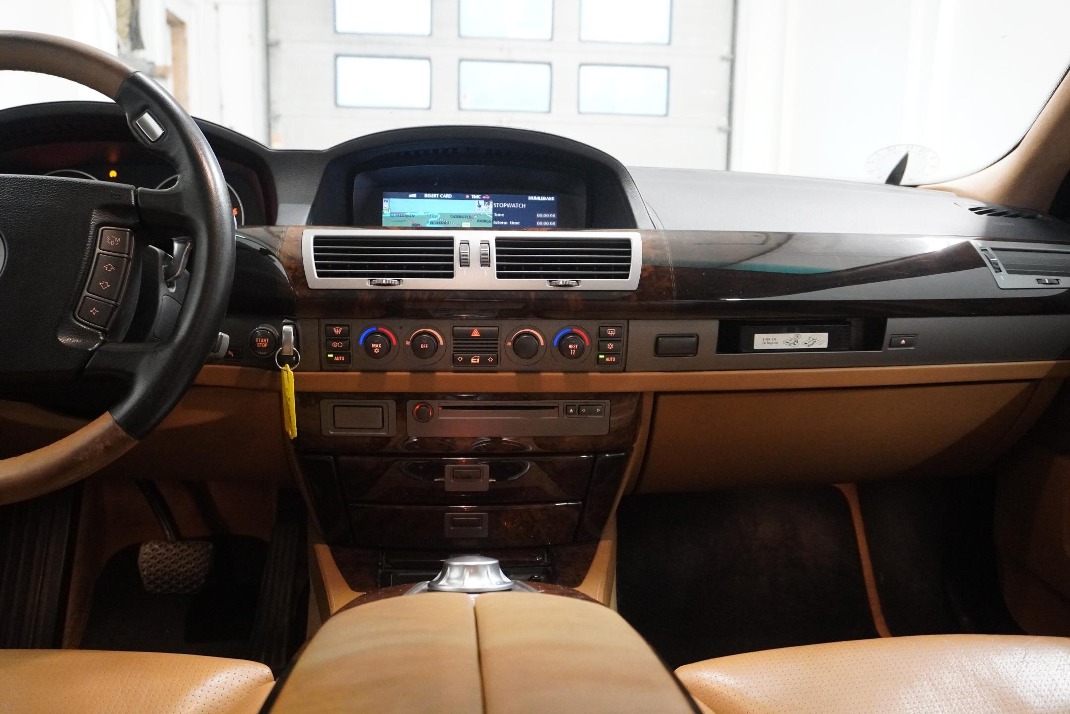 BMW Řada 7 Sedan 6,0 l 327 kw