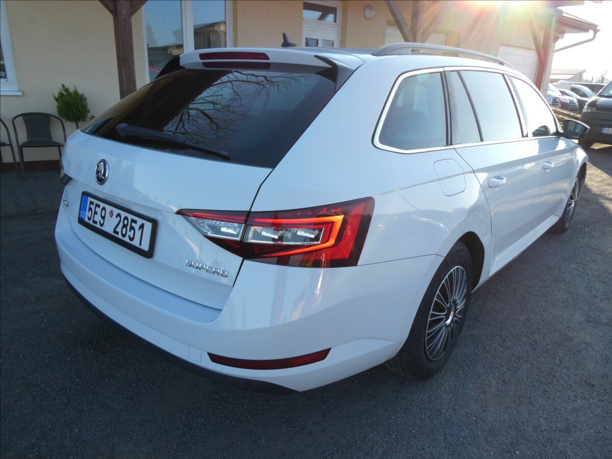 Škoda Superb Kombi 2,0 l 110 kw