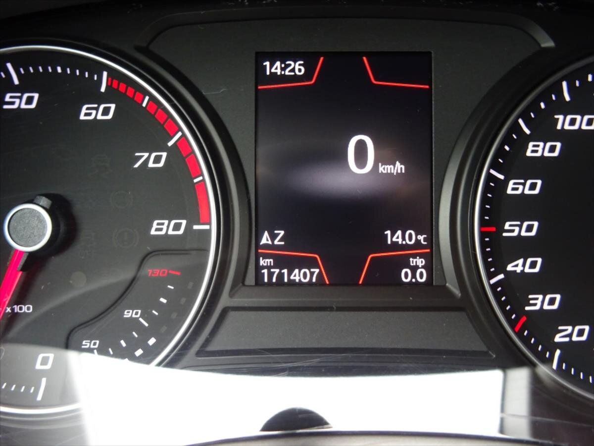 Seat Leon Hatchback 1,5 l 96 kw