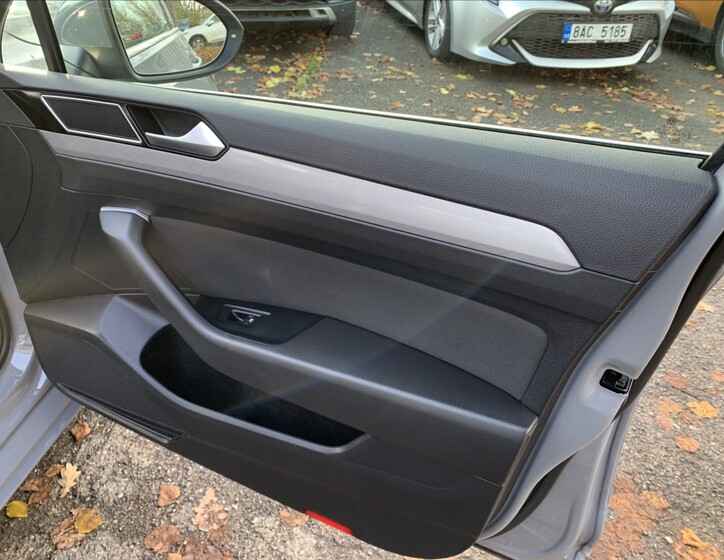 Volkswagen Passat 16