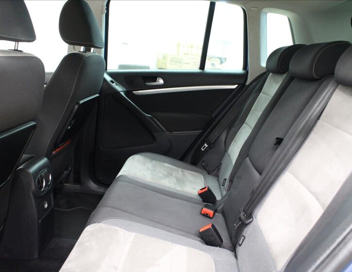 Volkswagen Tiguan 14