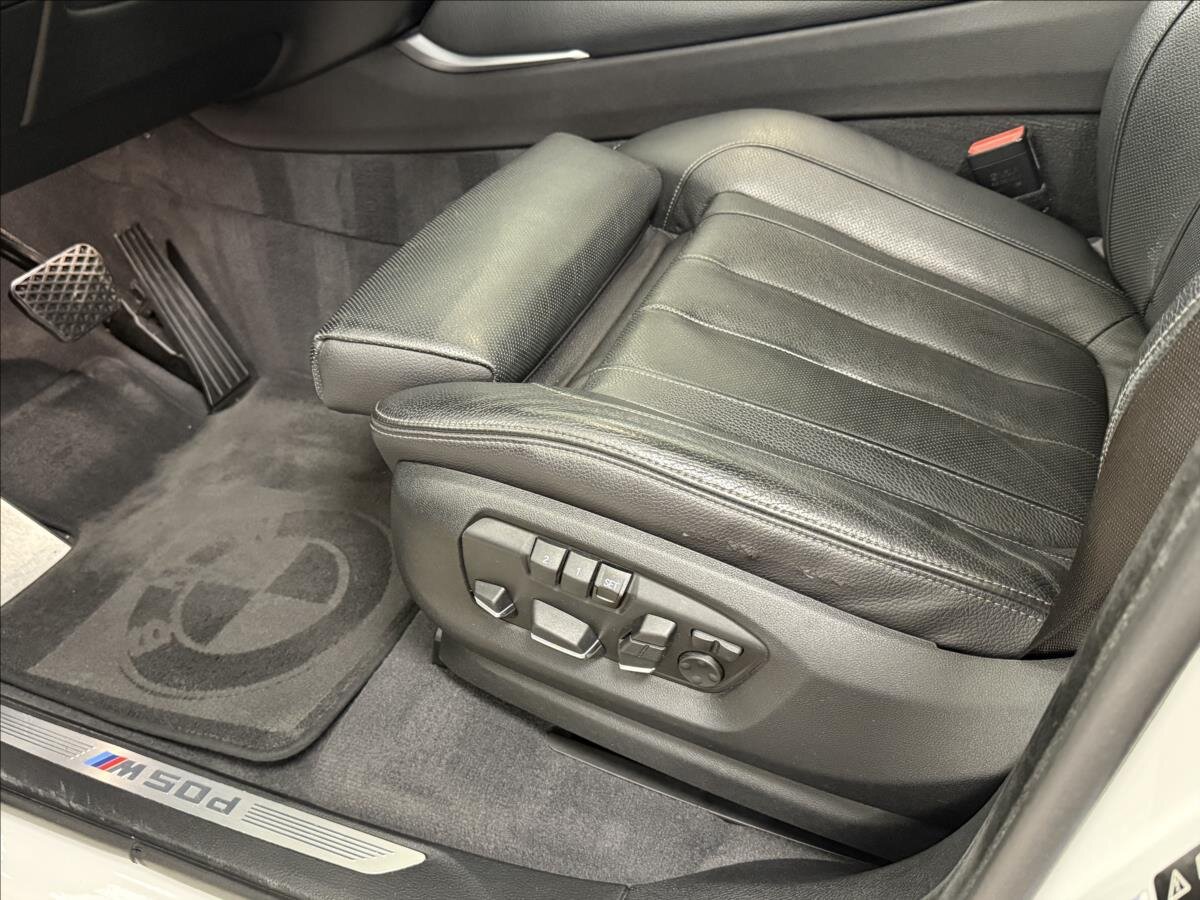 BMW X6 SUV 3,0 l 280 kw