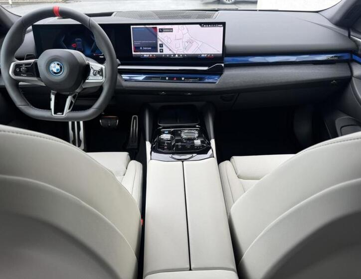 BMW i5 8