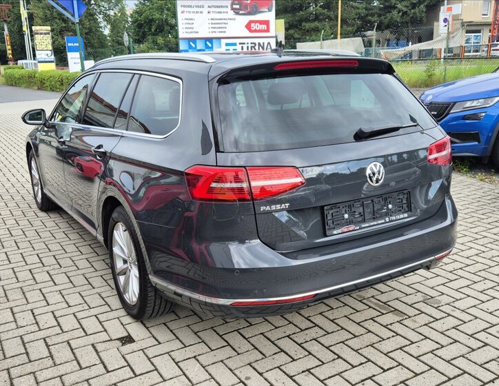 Volkswagen Passat Kombi 2,0 l 110 kw