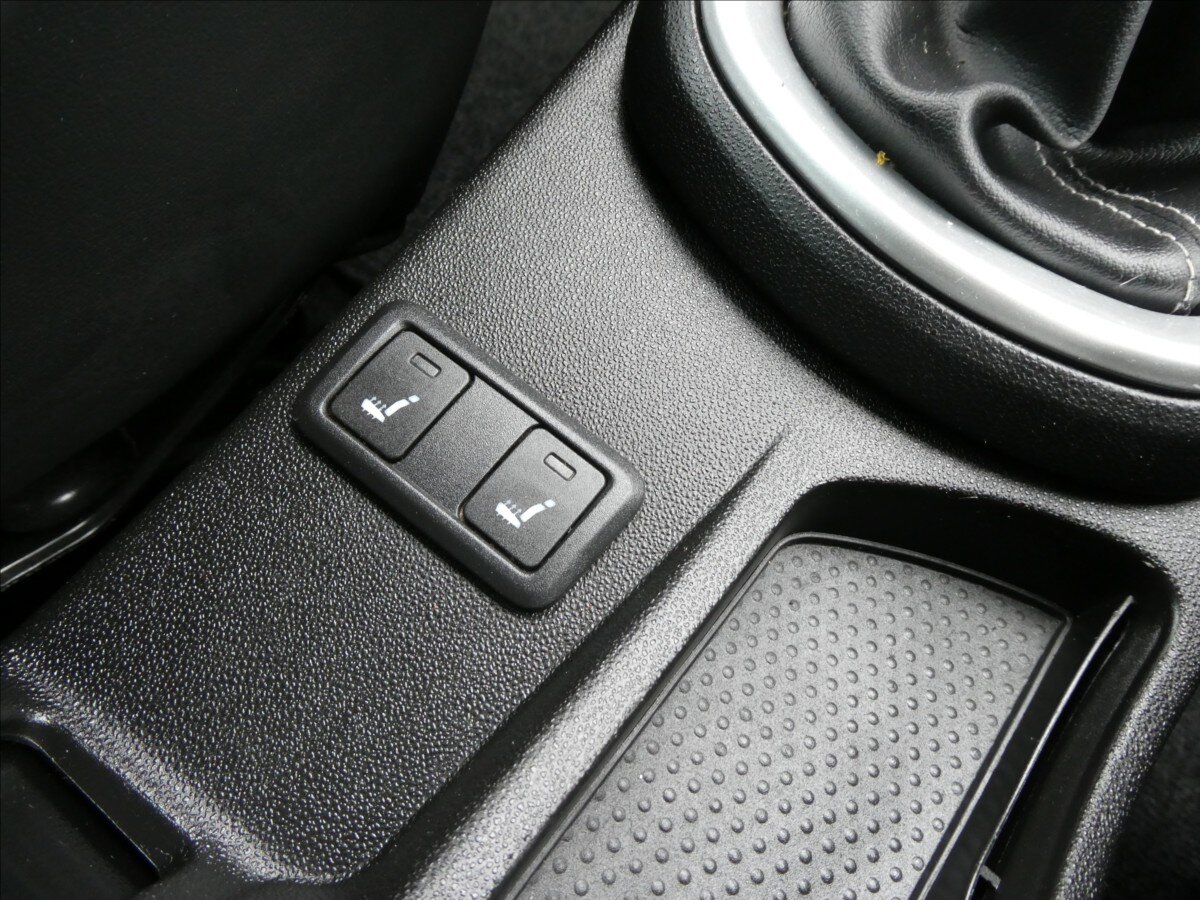 Lancia Delta Hatchback 1,4 l 88 kw