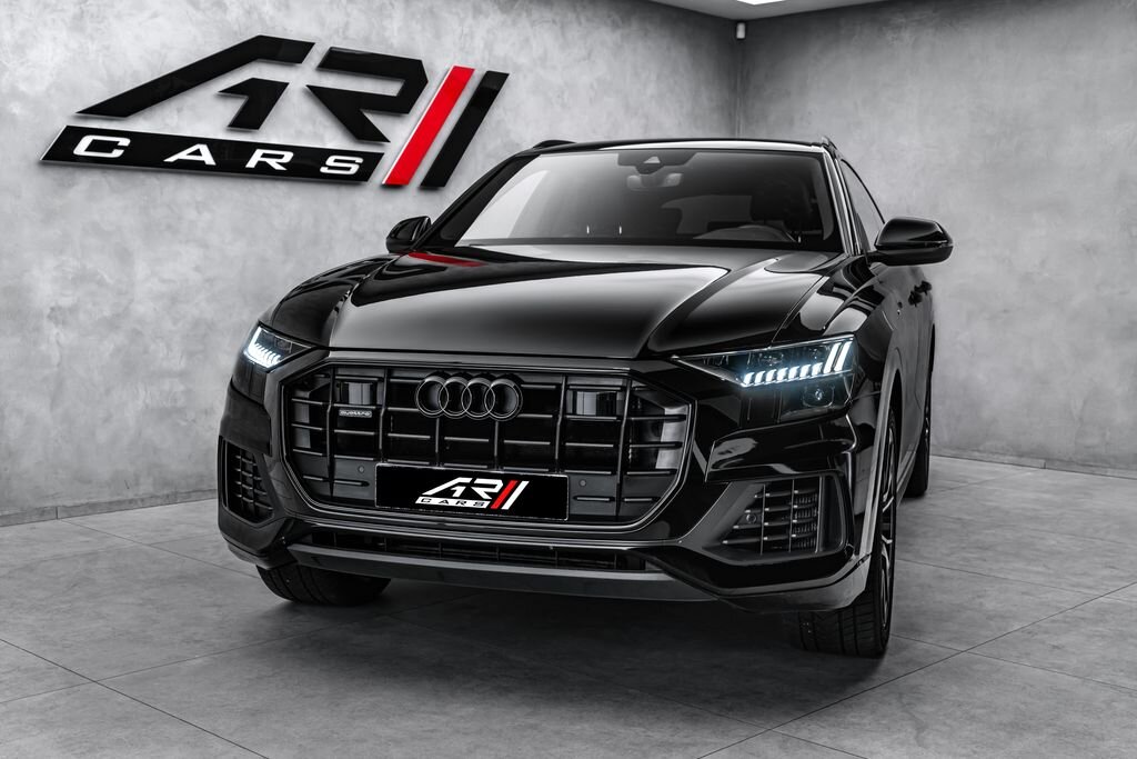 Audi Q8 SUV / Terénní 3,0 l 210 kw