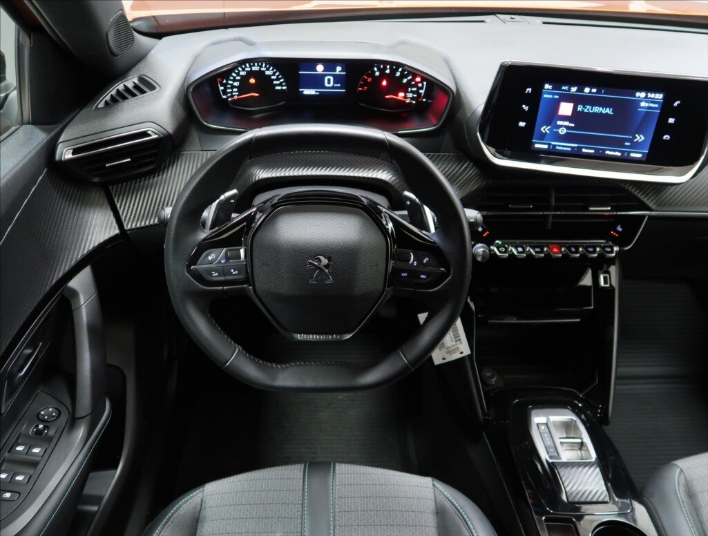 Peugeot 2008 Hatchback 1,2 l 96 kw