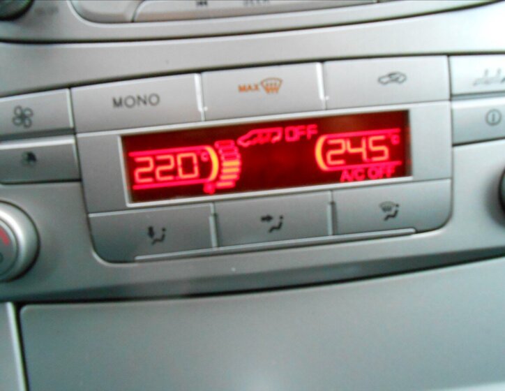 Ford Galaxy Kombi 2,0 l 103 kw