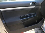 Volkswagen Golf Kombi 1,6 l 77 kw