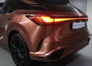Lexus RX 500h 9