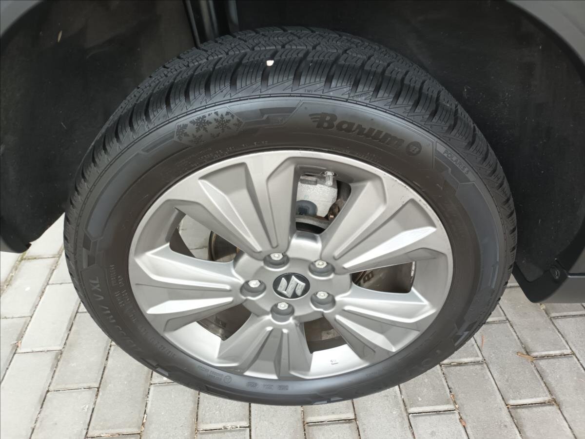 Suzuki Vitara SUV 1,4 l 103 kw