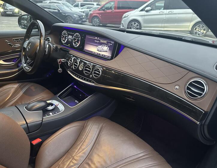 Mercedes-Benz Třídy S 18