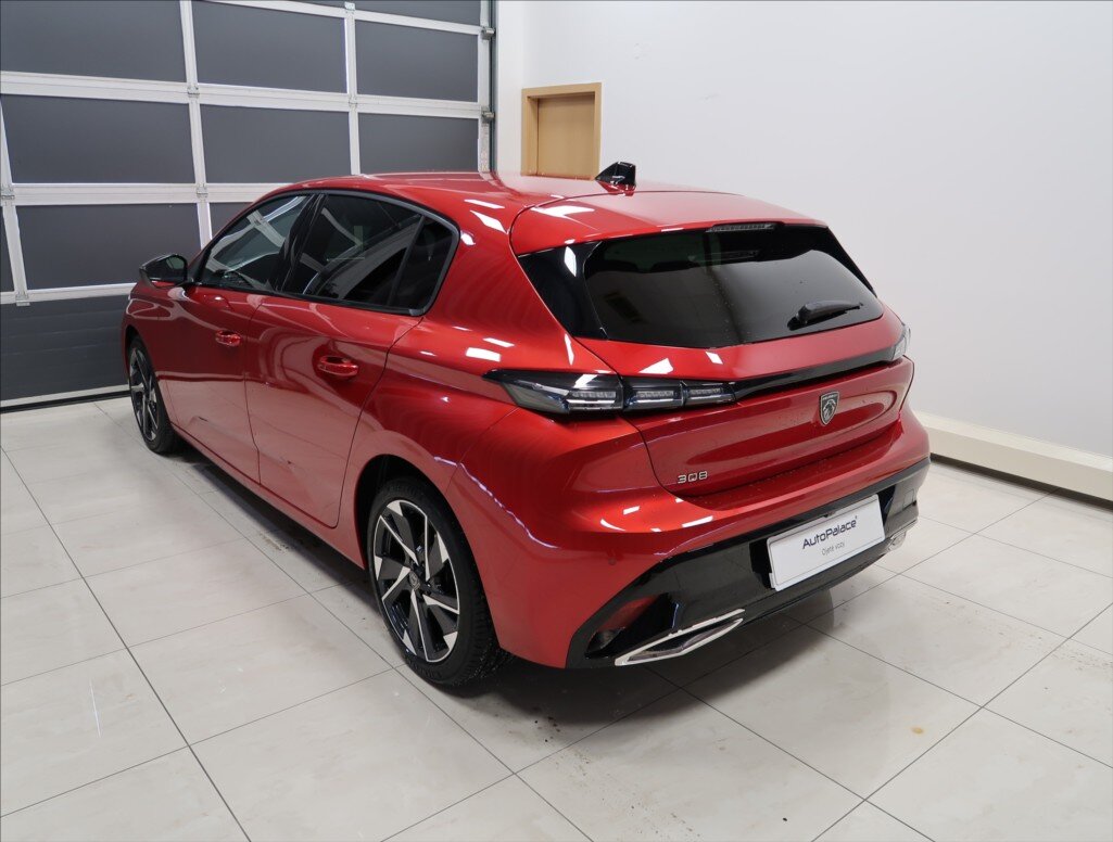 Peugeot 308 Hatchback 1,2 l 96 kw