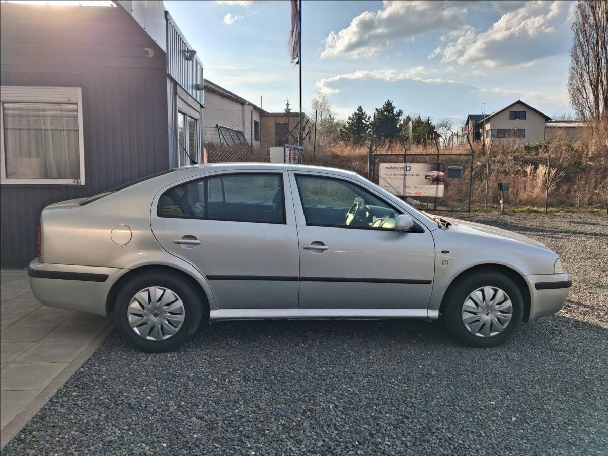 Škoda Octavia Sedan / Limuzína 2,0 l 85 kw