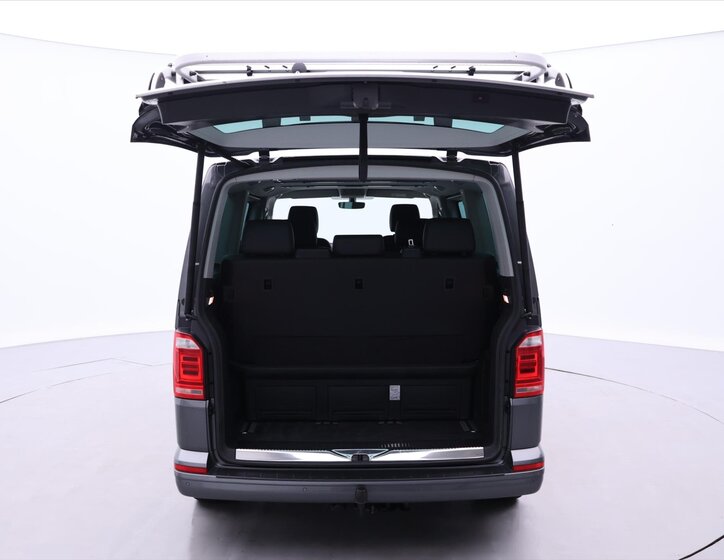 Volkswagen Multivan 9