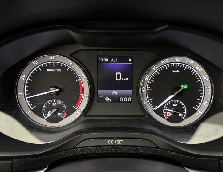 Škoda Karoq SUV / Terénní 1,5 l 110 kw