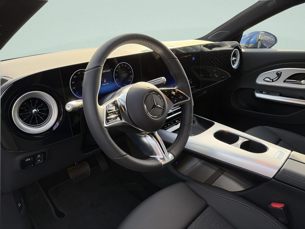 Mercedes-Benz CLA Sedan / Limuzína 2,0 l 200 kw