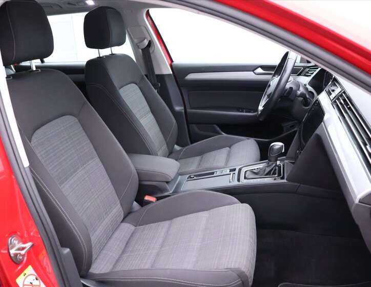 Volkswagen Passat 13