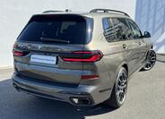 BMW X7 2