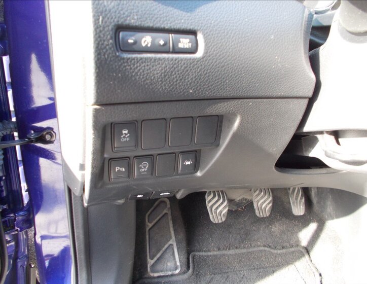 Nissan Qashqai SUV / Terénní 1,6 l 120 kw