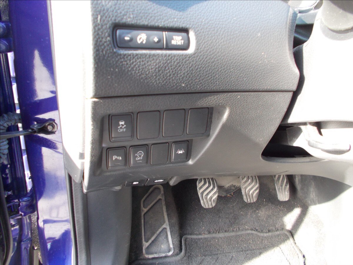 Nissan Qashqai SUV / Terénní 1,6 l 120 kw