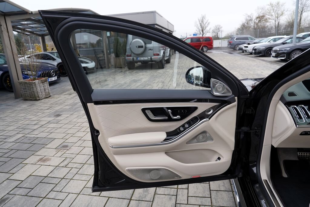 Mercedes-Benz Třídy S Sedan / Limuzína 3,0 l 320 kw