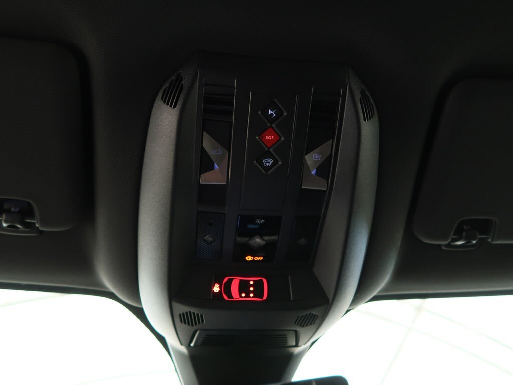 DS Automobiles DS7 Crossback SUV / Terénní 1,6 l 133 kw