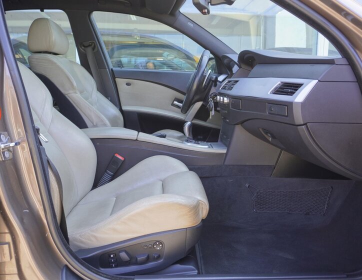 BMW M5 Sedan 5,0 l 373 kw