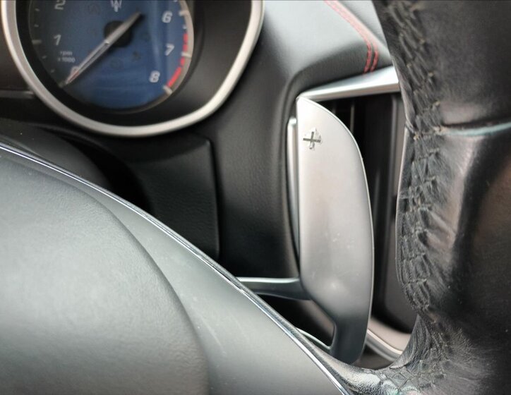 Maserati Ghibli Sedan 3,0 l 243 kw