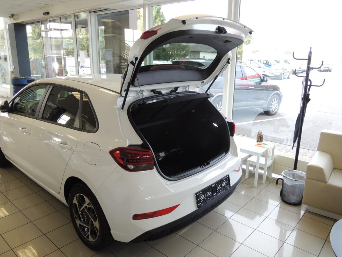 Hyundai i30 Hatchback 1,5 l 70 kw