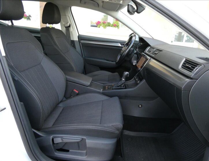 Škoda Superb Liftback 2,0 l 147 kw