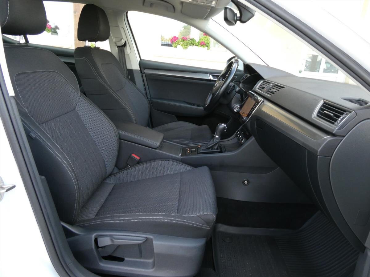 Škoda Superb Liftback 2,0 l 147 kw