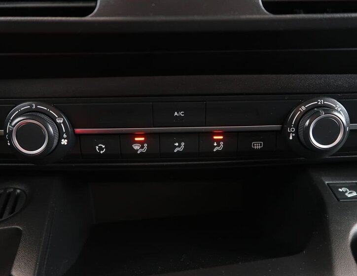 Peugeot Rifter MPV 1,5 l 96 kw