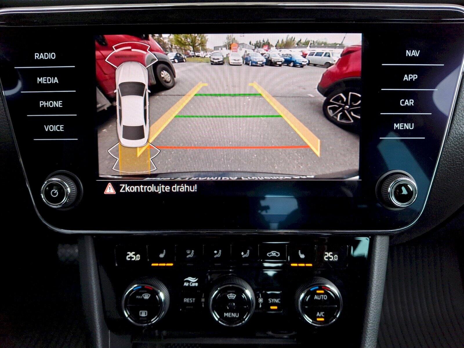 Škoda Superb Sedan / Limuzína 2,0 l 110 kw