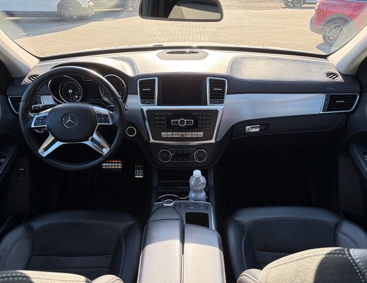 Mercedes-Benz Třídy M SUV / Terénní 3,0 l 190 kw