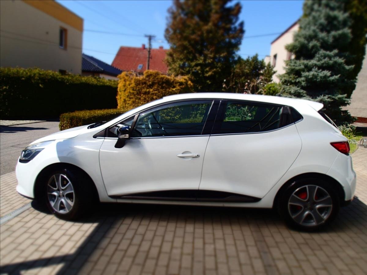 Renault Clio Hatchback 1,1 l 54 kw