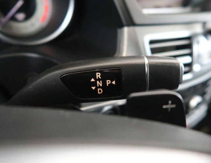 Mercedes-Benz Třídy E Kombi 3,0 l 190 kw