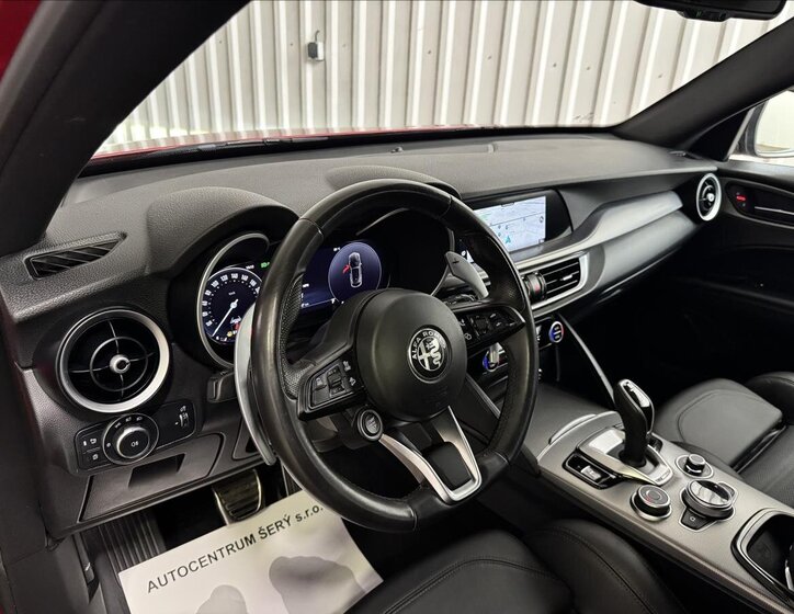 Alfa Romeo Stelvio SUV / Terénní 2,1 l 154 kw