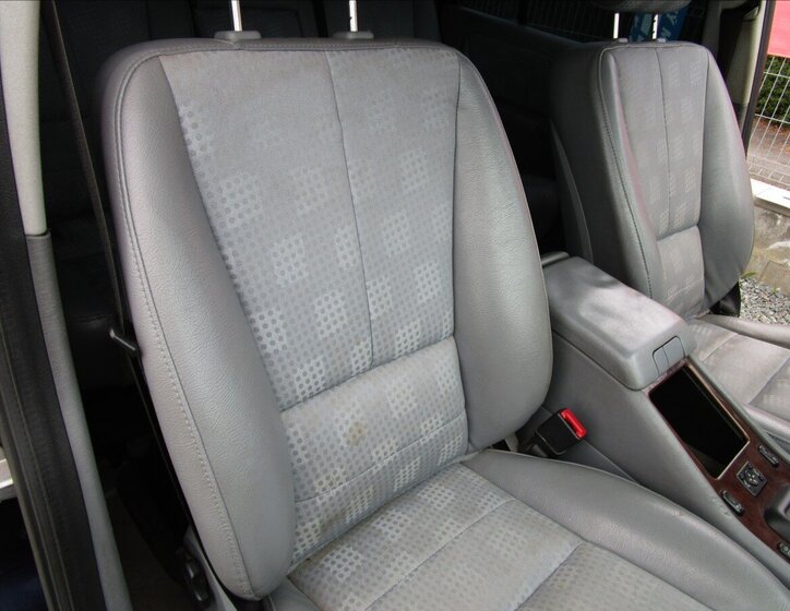 Mercedes-Benz Třídy M Kombi 2,7 l 120 kw