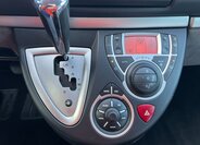 Peugeot 807 MPV 2,0 l 120 kw