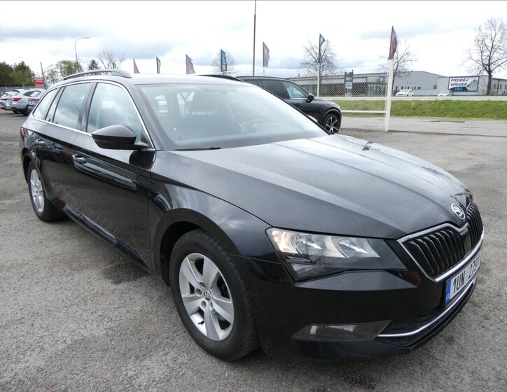 Škoda Superb Kombi 1,6 l 88 kw