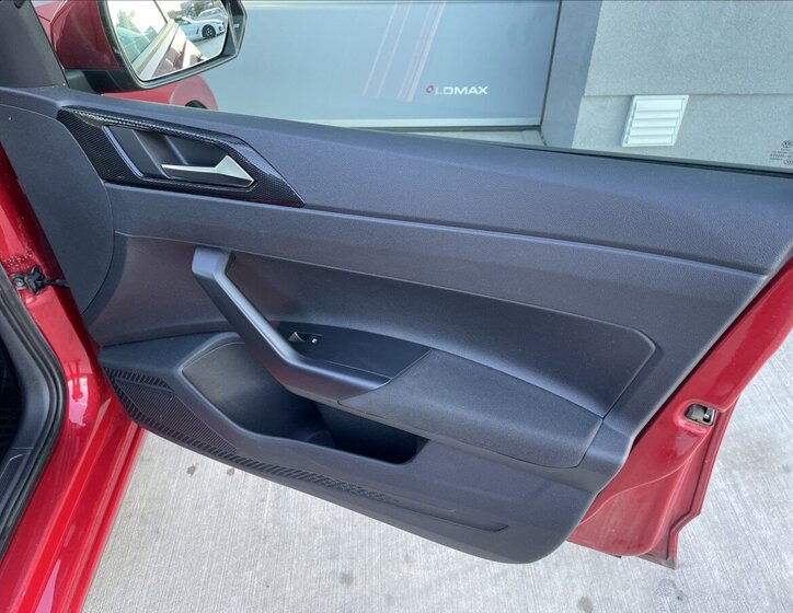 Volkswagen Polo Hatchback 999,0 70 kw