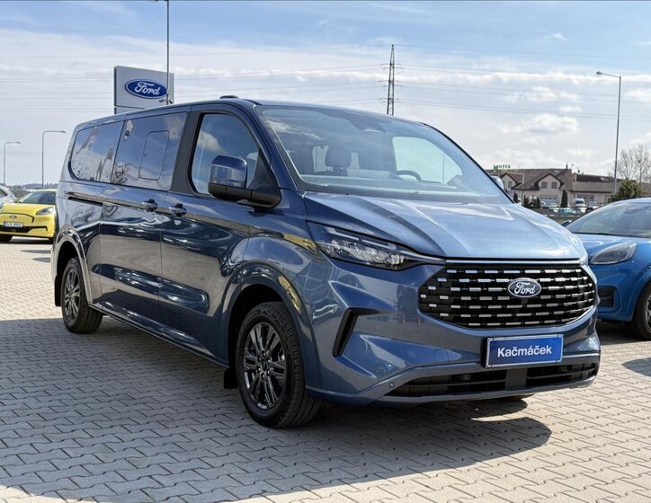 Ford Tourneo Custom MPV 2,0 l 125 kw