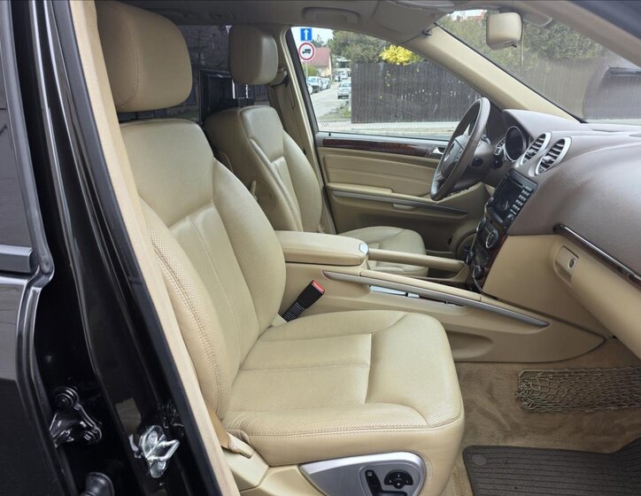 Mercedes-Benz GL SUV / Terénní 3,0 l 165 kw