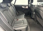 Audi SQ8 SUV 4,0 l 373 kw