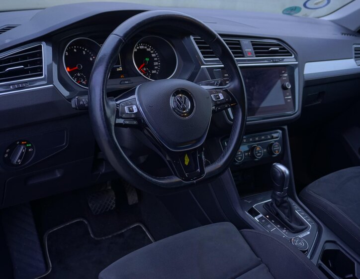 Volkswagen Tiguan 11