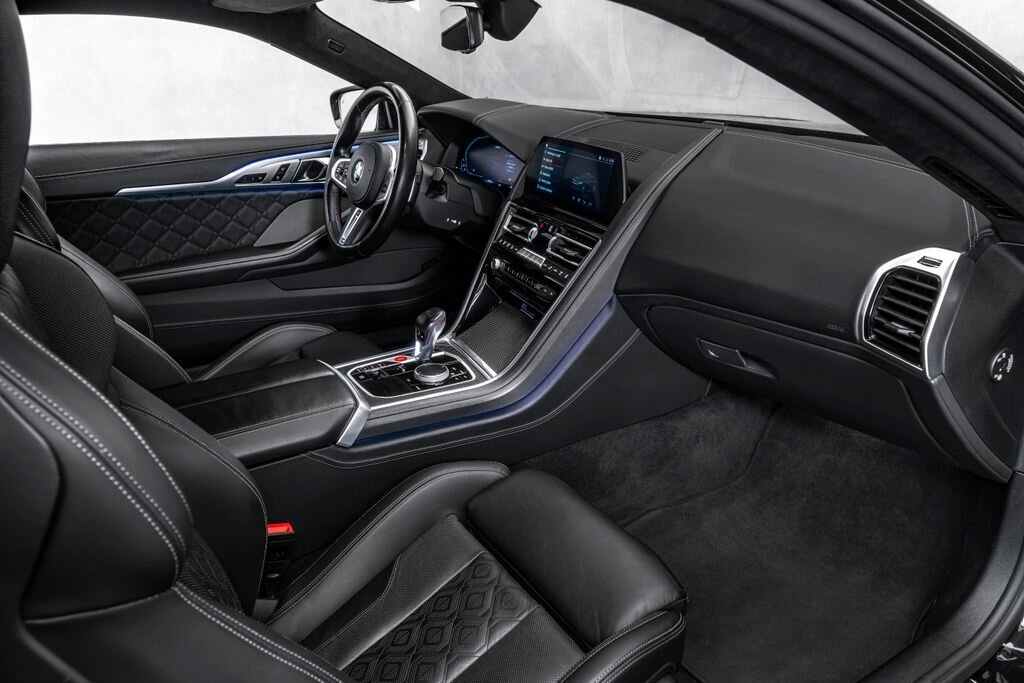 BMW M8 Kupé 4,4 l 460 kw